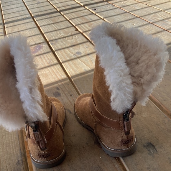 Size 8 - Picture 5 of 5